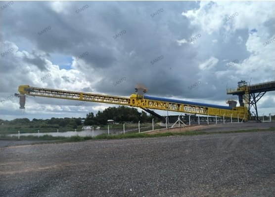 Ship loader — Dumai
